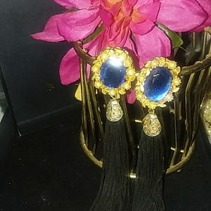 SALE VINTAGE 1940'S CLIP 0N EARRINGS